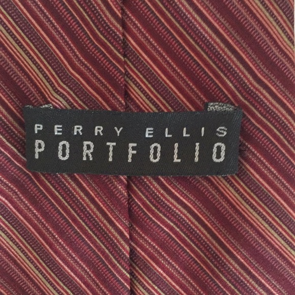 Perry Ellis portfolio 100% silk tie - Picture 2 of 4